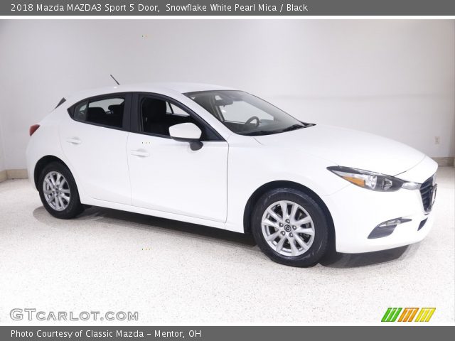 2018 Mazda MAZDA3 Sport 5 Door in Snowflake White Pearl Mica