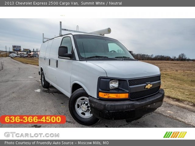 2013 Chevrolet Express 2500 Cargo Van in Summit White