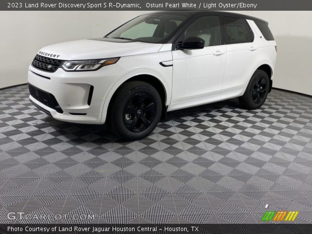 2023 Land Rover Discovery Sport S R-Dynamic in Ostuni Pearl White