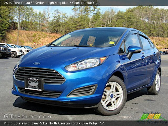 2019 Ford Fiesta SE Sedan in Lightning Blue