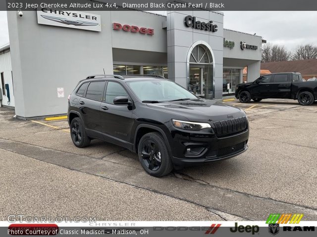 2023 Jeep Cherokee Altitude Lux 4x4 in Diamond Black Crystal Pearl