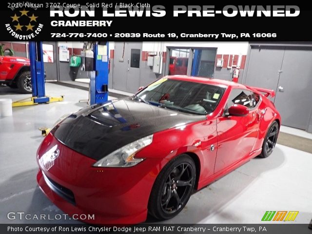 2010 Nissan 370Z Coupe in Solid Red