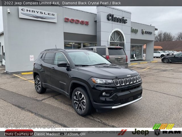 2022 Jeep Compass Limited 4x4 in Diamond Black Crystal Pearl