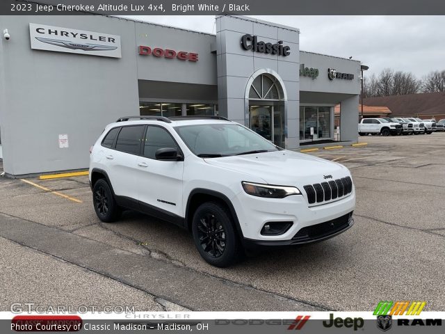 2023 Jeep Cherokee Altitude Lux 4x4 in Bright White
