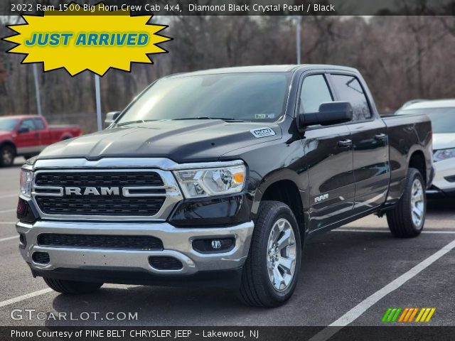 2022 Ram 1500 Big Horn Crew Cab 4x4 in Diamond Black Crystal Pearl
