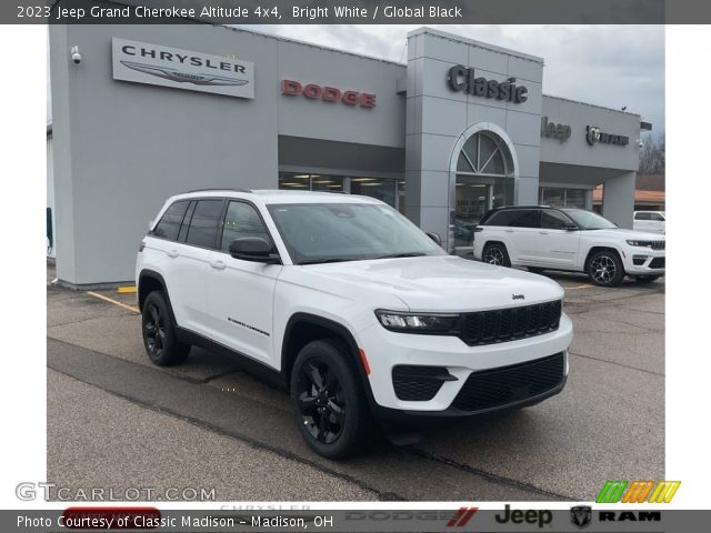 2023 Jeep Grand Cherokee Altitude 4x4 in Bright White