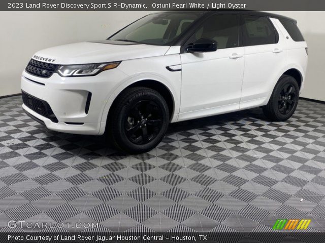 2023 Land Rover Discovery Sport S R-Dynamic in Ostuni Pearl White