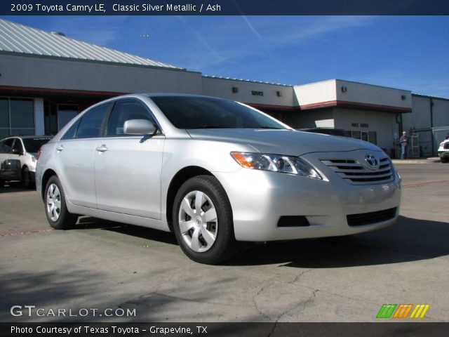 2009 Toyota Camry LE in Classic Silver Metallic