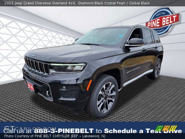 2023 Jeep Grand Cherokee Overland 4x4 in Diamond Black Crystal Pearl