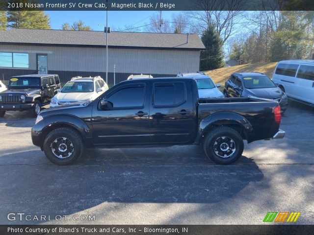 2018 Nissan Frontier SV Crew Cab in Magnetic Black