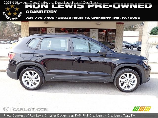 2023 Volkswagen Taos S 4Motion in Deep Black Pearl