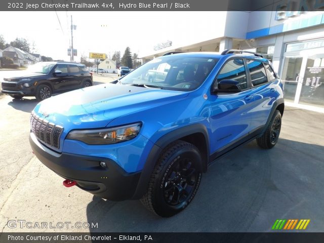 2022 Jeep Cherokee Trailhawk 4x4 in Hydro Blue Pearl