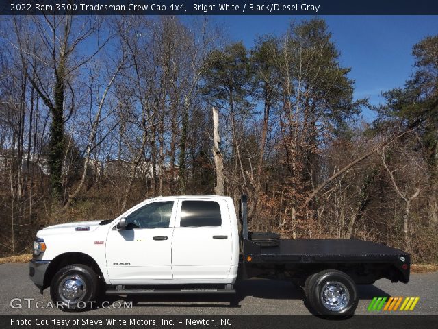 2022 Ram 3500 Tradesman Crew Cab 4x4 in Bright White