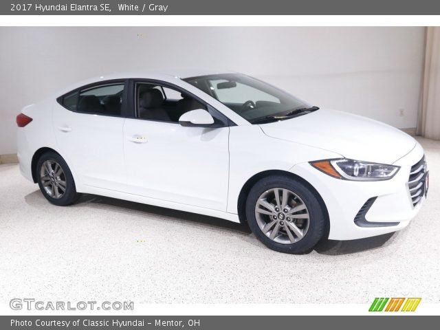 2017 Hyundai Elantra SE in White