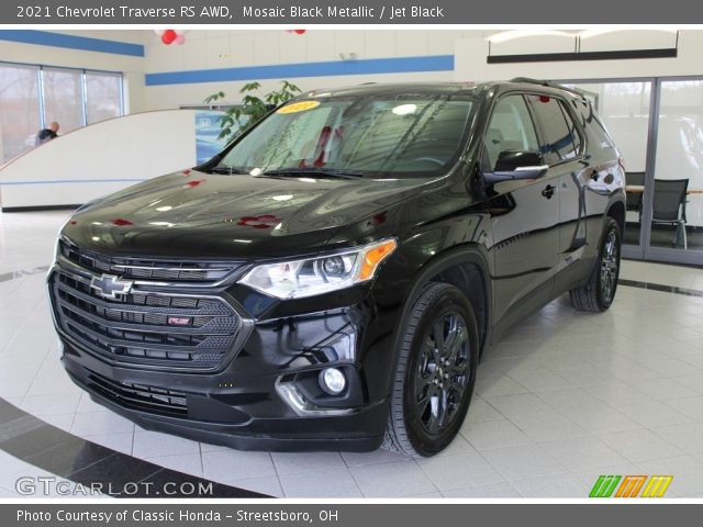 2021 Chevrolet Traverse RS AWD in Mosaic Black Metallic