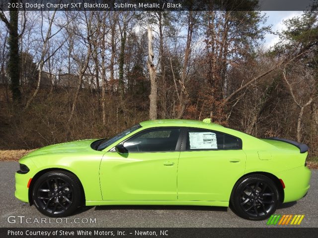 2023 Dodge Charger SXT Blacktop in Sublime Metallic