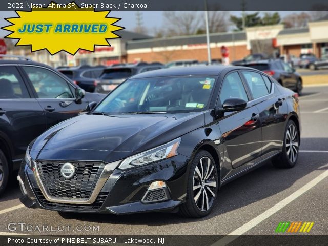 2022 Nissan Altima SR in Super Black