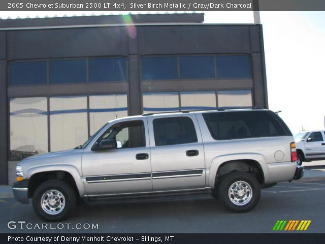 2005 Chevrolet Suburban 2500 LT 4x4 in Silver Birch Metallic