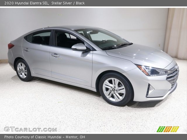 2020 Hyundai Elantra SEL in Stellar Silver