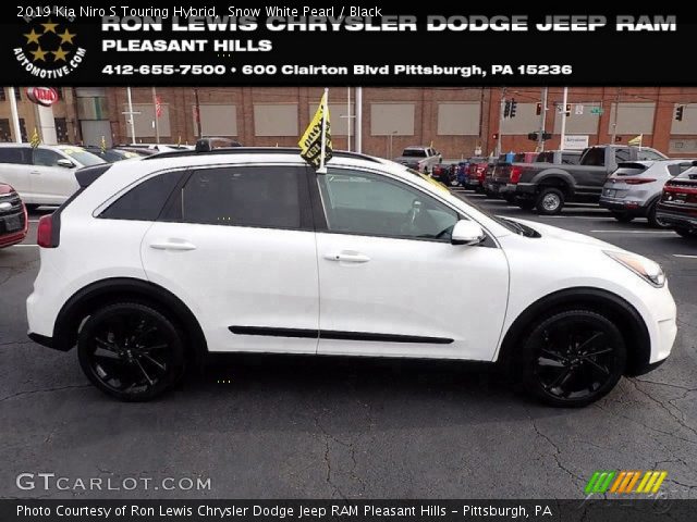 2019 Kia Niro S Touring Hybrid in Snow White Pearl