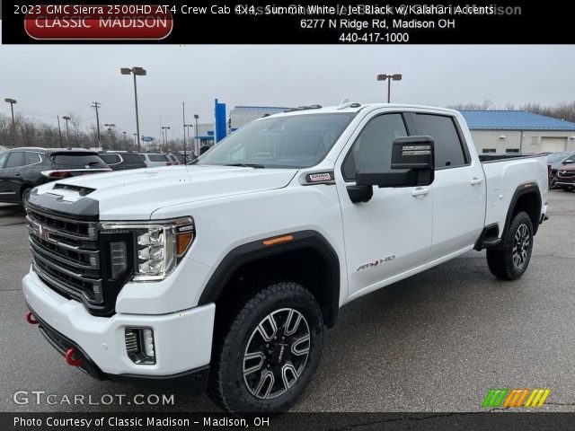 2023 GMC Sierra 2500HD AT4 Crew Cab 4x4 in Summit White