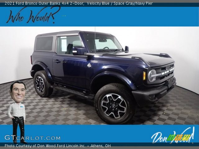 2021 Ford Bronco Outer Banks 4x4 2-Door in Velocity Blue