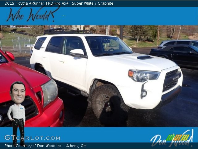 2019 Toyota 4Runner TRD Pro 4x4 in Super White