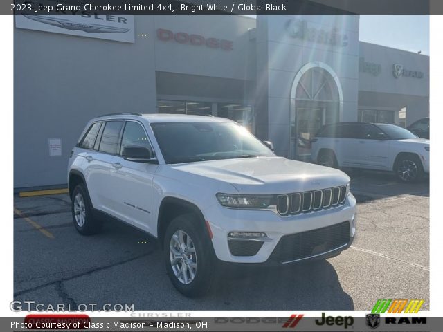 2023 Jeep Grand Cherokee Limited 4x4 in Bright White