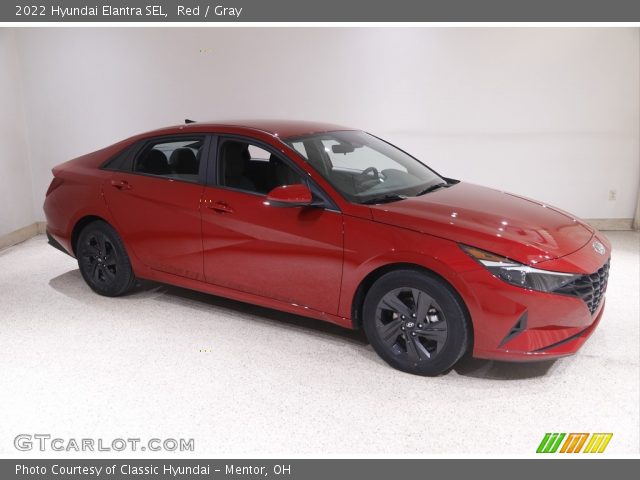 2022 Hyundai Elantra SEL in Red