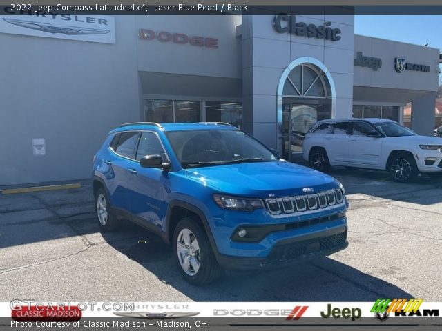 2022 Jeep Compass Latitude 4x4 in Laser Blue Pearl