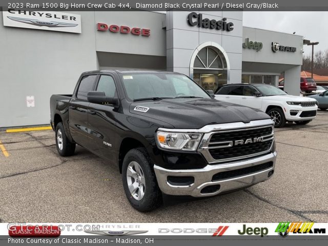 2023 Ram 1500 Big Horn Crew Cab 4x4 in Diamond Black Crystal Pearl