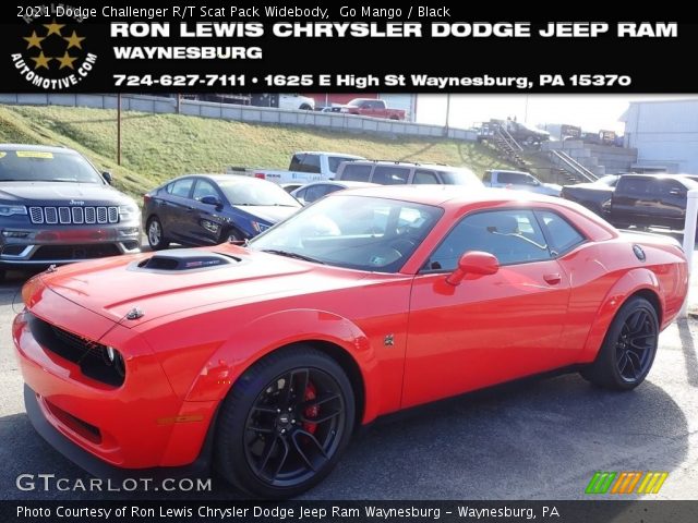 2021 Dodge Challenger R/T Scat Pack Widebody in Go Mango