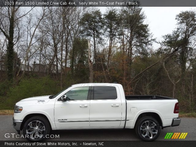 2023 Ram 1500 Limited Crew Cab 4x4 in Ivory White Tri-Coat Pearl