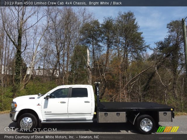 2019 Ram 4500 Limited Crew Cab 4x4 Chassis in Bright White