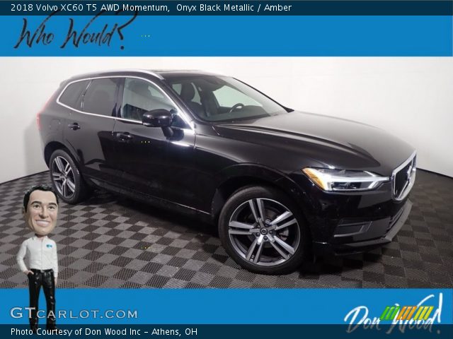 2018 Volvo XC60 T5 AWD Momentum in Onyx Black Metallic