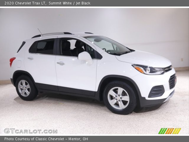 2020 Chevrolet Trax LT in Summit White