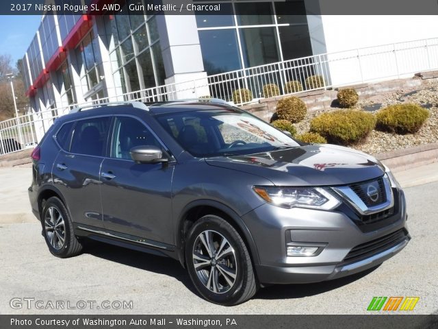 2017 Nissan Rogue SL AWD in Gun Metallic