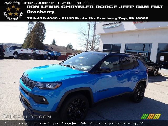 2022 Jeep Compass Altitude 4x4 in Laser Blue Pearl