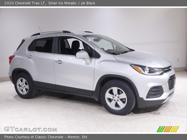 2020 Chevrolet Trax LT in Silver Ice Metallic