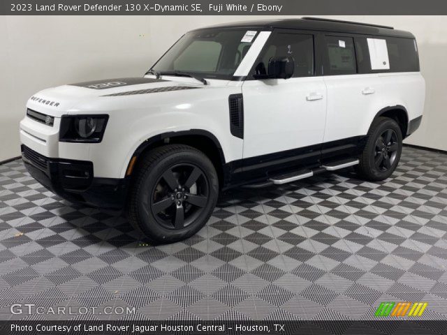 2023 Land Rover Defender 130 X-Dynamic SE in Fuji White