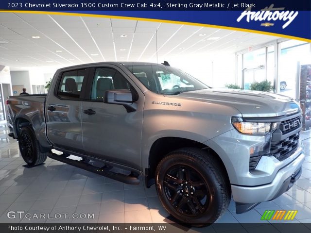 2023 Chevrolet Silverado 1500 Custom Crew Cab 4x4 in Sterling Gray Metallic