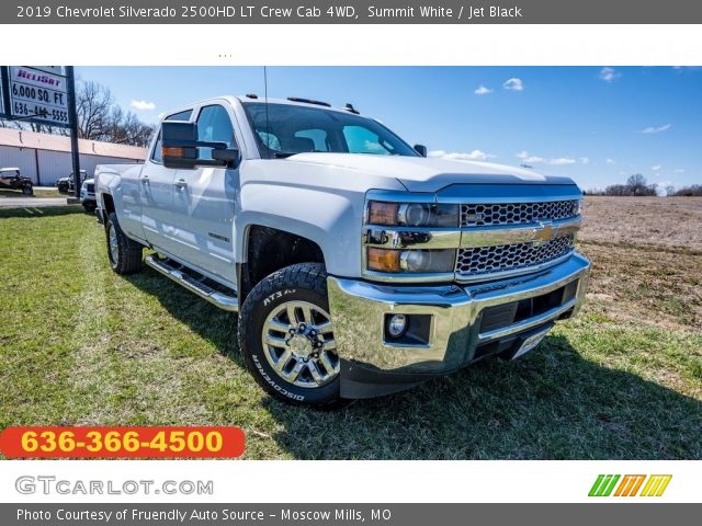 2019 Chevrolet Silverado 2500HD LT Crew Cab 4WD in Summit White