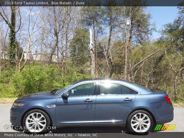 2019 Ford Taurus Limited in Blue Metallic