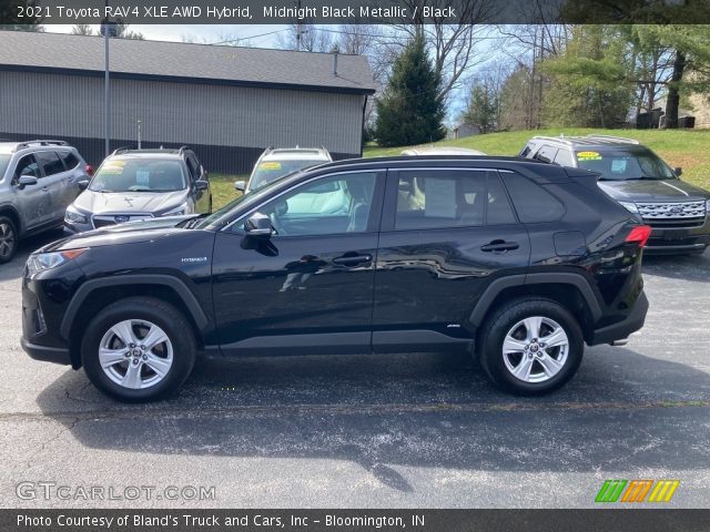 2021 Toyota RAV4 XLE AWD Hybrid in Midnight Black Metallic