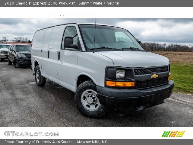 2010 Chevrolet Express 2500 Work Van in Summit White