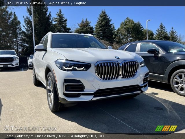 2023 BMW X5 xDrive40i in Alpine White