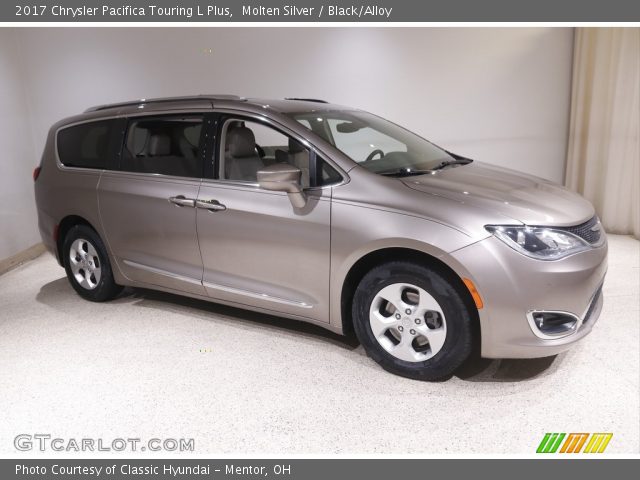2017 Chrysler Pacifica Touring L Plus in Molten Silver