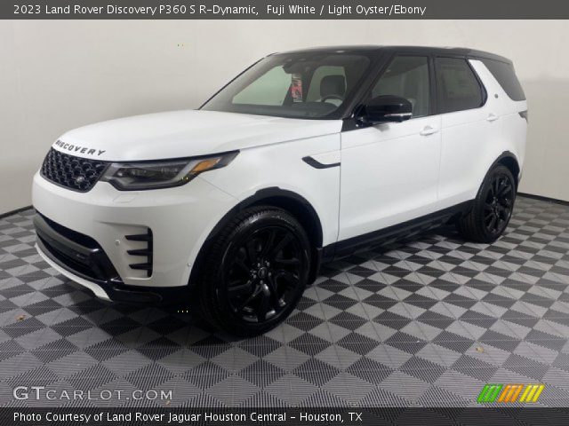 2023 Land Rover Discovery P360 S R-Dynamic in Fuji White