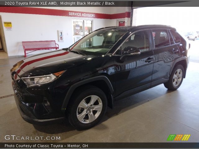 2020 Toyota RAV4 XLE AWD in Midnight Black Metallic