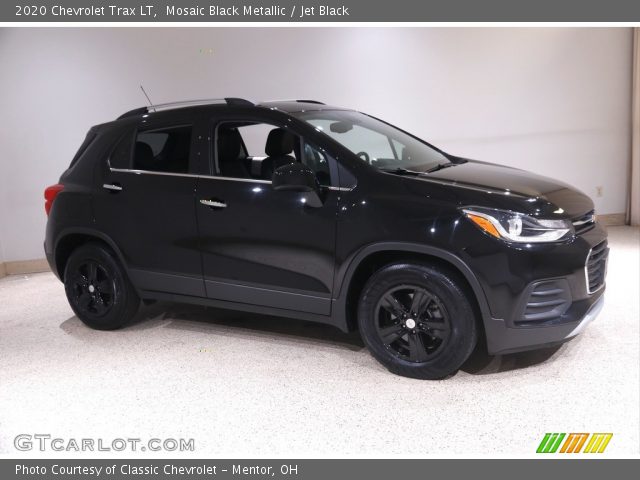 2020 Chevrolet Trax LT in Mosaic Black Metallic
